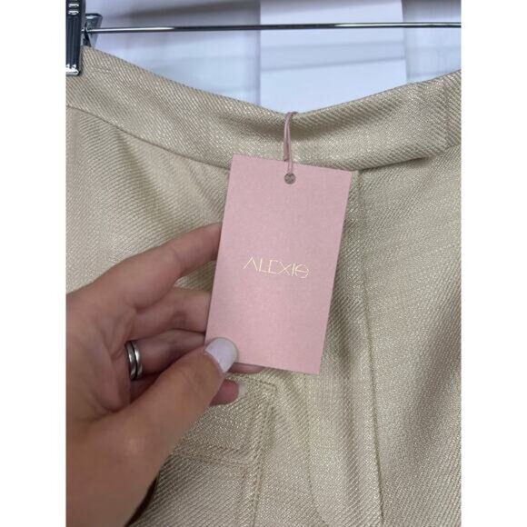 NWT Alexis Fio Cargo High Rise Waist Natural Tan Pocket Short Size: XL - Picture 5 of 8